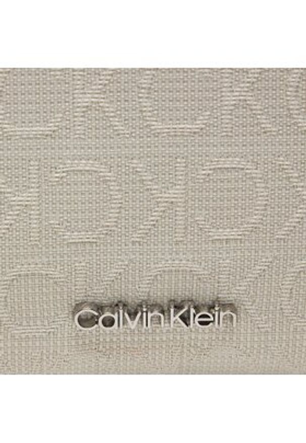 Calvin Klein Torebka Gracie K60K611663 Beżowy. Kolor: beżowy