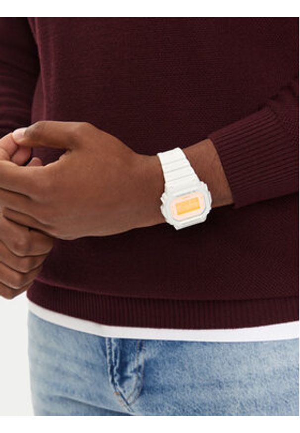 G-Shock Zegarek Beach Time Lapse DW-5600TL-7ER Biały. Kolor: biały