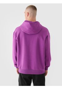 4f - 4F Bluza dresowa oversize z kapturem męska 4F x Robert Lewandowski - fioletowa XXL. Typ kołnierza: kaptur. Kolor: fioletowy. Materiał: dresówka. Wzór: gładki, nadruk, ze splotem. Styl: klasyczny