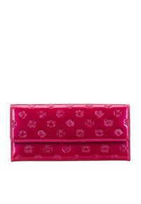 Wittchen - Damski portfel z lakierowanej skóry z monogramem różowy. Kolor: różowy. Materiał: lakier, skóra