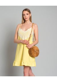 Pinko - PINKO - Sukienka z kryształami. Kolor: żółty. Materiał: koronka. Długość rękawa: na ramiączkach. Wzór: aplikacja, koronka. Sezon: lato. Styl: elegancki #1