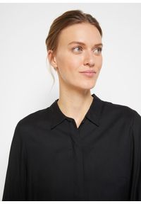bonprix - Bluzka z dłuższym tyłem. Kolor: czarny. Materiał: wiskoza. Długość: długie #3