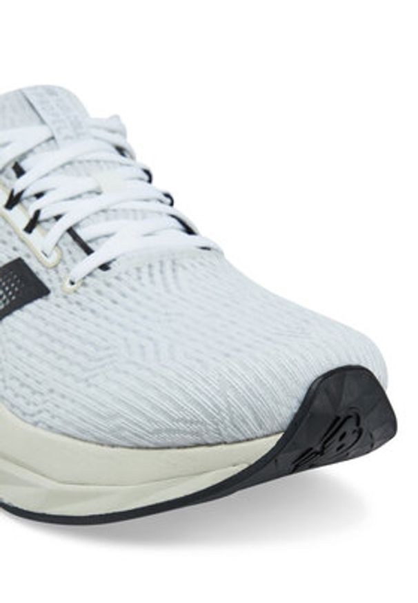 New Balance Buty do biegania FuelCell Propel v5 MFCPRCW5 Biały. Kolor: biały. Materiał: materiał