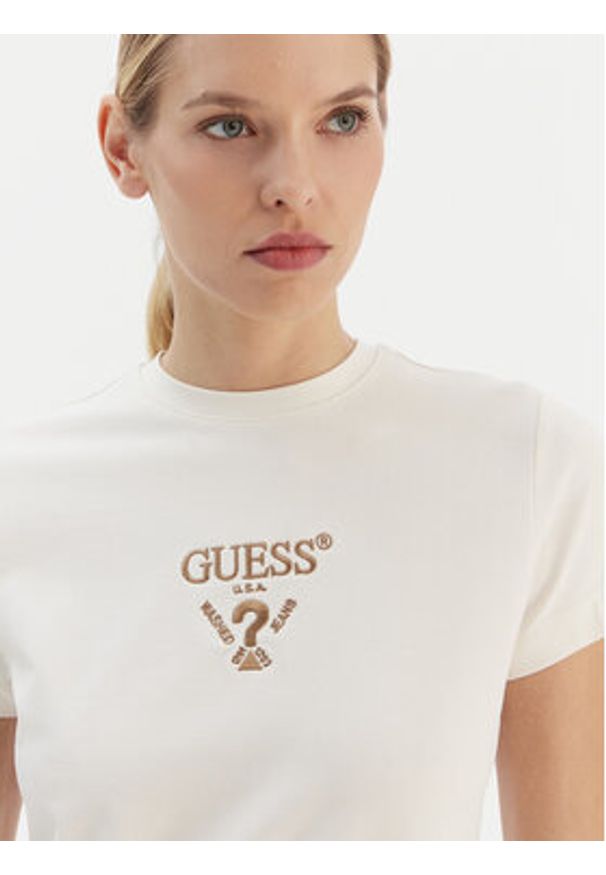 Guess T-Shirt V4YI21 KCDH1 Écru Regular Fit. Materiał: bawełna