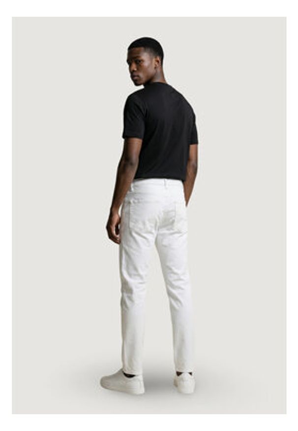 Tommy Jeans T-Shirt DM0DM22539 Czarny Regular Fit. Kolor: czarny. Materiał: bawełna