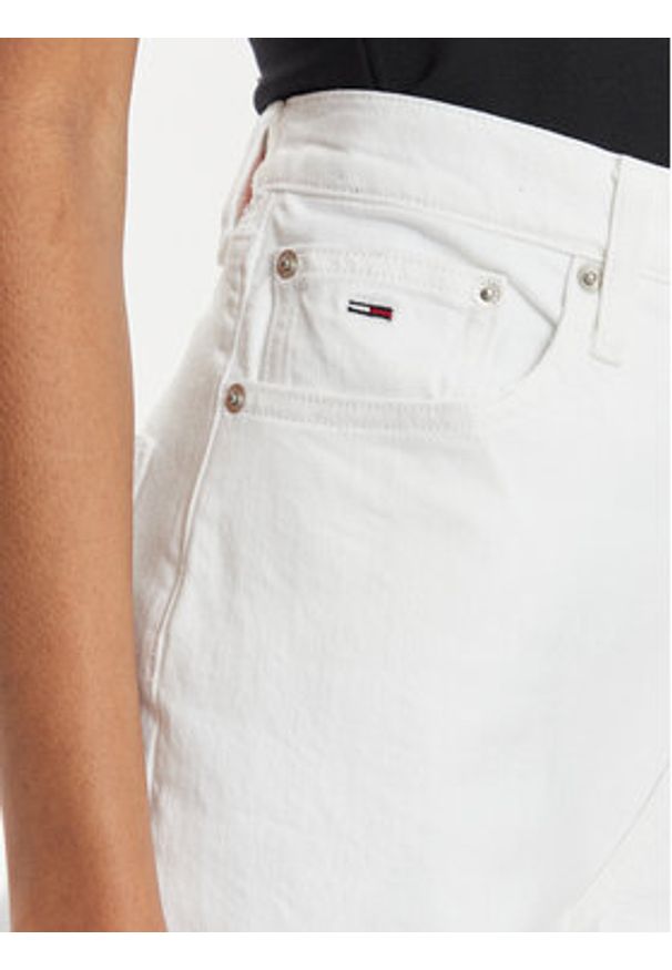 Tommy Jeans Jeansy Julie DW0DW17612 Biały Straight Fit. Kolor: biały