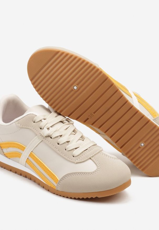 Born2be - Beżowo-Pomarańczowe Sneakersy w Stylu Kultowych Tenisówek z Ozdobnymi Przeszyciami Wendiva. Okazja: na co dzień. Zapięcie: sznurówki. Kolor: beżowy. Materiał: jeans. Obcas: na obcasie. Wysokość obcasa: niski