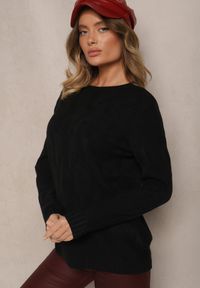 Renee - Czarny Sweter z Wiskozą Bawełną i Tłoczonym Wzorem Zeiatha. Okazja: na co dzień, na spotkanie biznesowe, na imprezę. Kolor: czarny. Materiał: bawełna, wiskoza. Styl: klasyczny, casual, elegancki, biznesowy