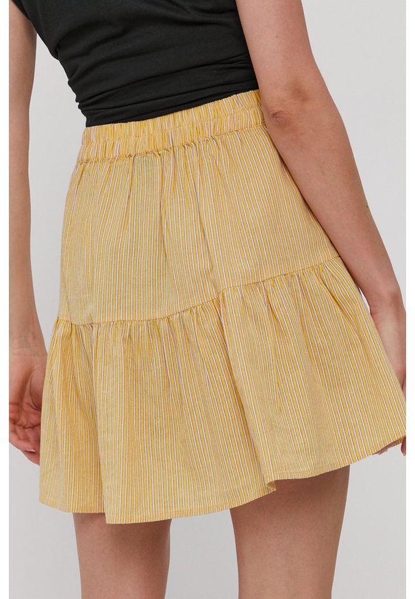 Vero Moda Spódnica mini rozkloszowana. Kolor: żółty. Materiał: bawełna, tkanina
