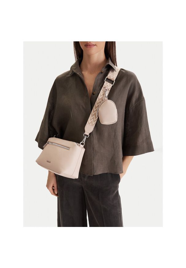 Torebka Lasocki. Kolor: beżowy