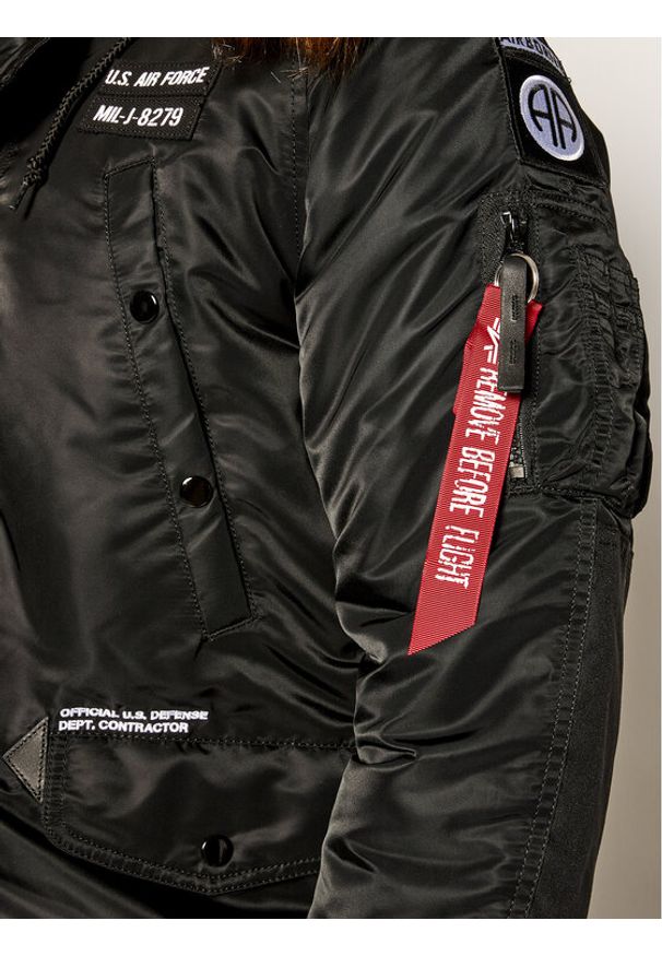 Alpha Industries Kurtka zimowa N3B Airborne 188141 Czarny Regular Fit. Kolor: czarny. Materiał: syntetyk. Sezon: zima