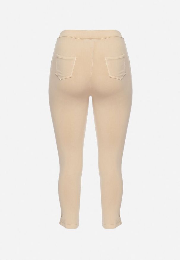Born2be - Jasnobeżowe Spodnie Skinny ze Sznurkiem w Pasie i Kieszeniami Irfana. Okazja: na co dzień. Kolor: beżowy. Styl: elegancki, casual