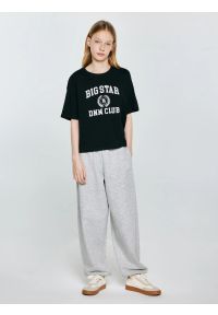 Big-Star - Koszulka dziewczęca z nadrukiem czarna Minka 906. Okazja: na co dzień, na uczelnię. Kolor: czarny. Materiał: dzianina, bawełna, jeans. Długość: krótkie. Wzór: nadruk. Styl: sportowy, casual, młodzieżowy #6