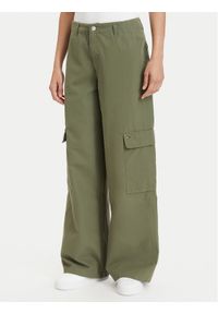 Tommy Jeans Spodnie cargo DW0DW22749 Zielony Wide Leg. Kolor: zielony. Materiał: bawełna #1