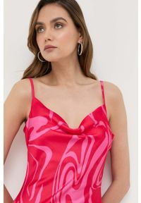 Morgan sukienka kolor czerwony midi prosta. Kolor: czerwony. Materiał: tkanina, skóra. Długość rękawa: na ramiączkach. Typ sukienki: proste. Długość: midi #5