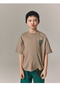 Reserved - Bawełniany t-shirt - brązowy. Kolor: brązowy. Materiał: bawełna