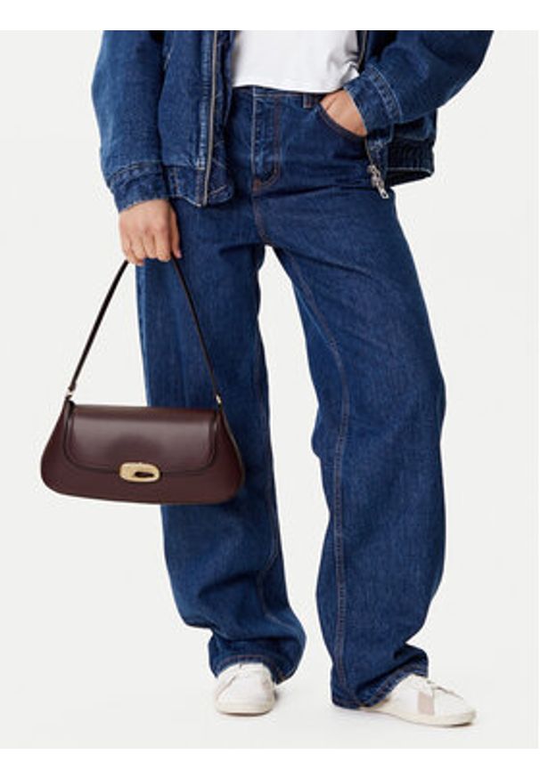 Calvin Klein Torebka Hardware Flap Shoulder Bag LV04F3146G Bordowy. Kolor: czerwony. Materiał: skórzane