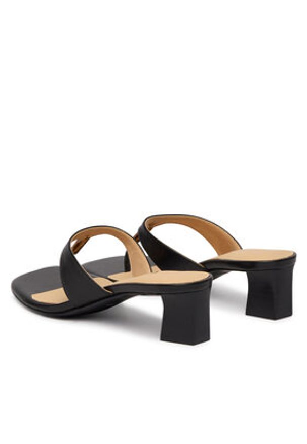 Guess Japonki FLJYZA LEA03 Czarny. Kolor: czarny. Materiał: skóra