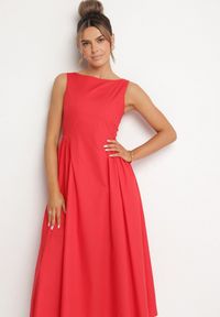 Born2be - Czerwona Bawełniana Sukienka o Rozkloszowanym Kroju Halowena. Okazja: na spacer, na co dzień. Kolor: czerwony. Materiał: bawełna. Typ sukienki: proste. Styl: casual #2