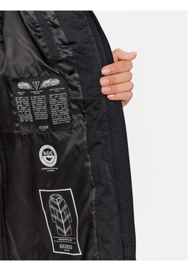 Guess Płaszcz zimowy W3BL42 WFSV2 Czarny Regular Fit. Kolor: czarny. Materiał: syntetyk. Sezon: zima