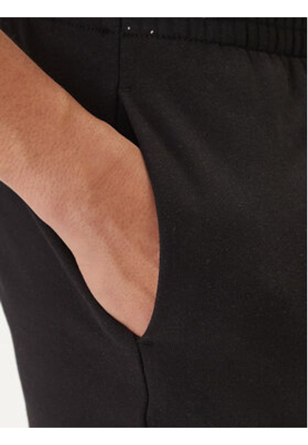 Calvin Klein Szorty sportowe Nano Logo LV04LF244G Czarny Regular Fit. Kolor: czarny. Materiał: bawełna. Styl: sportowy