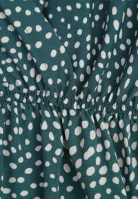 Born2be - Zielona Sukienka Kepherine. Okazja: na co dzień, na spacer. Kolor: zielony. Długość rękawa: krótki rękaw. Typ sukienki: kopertowe. Styl: elegancki, casual #8