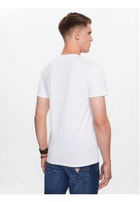 Guess T-Shirt M2YI36 I3Z14 Biały Slim Fit. Kolor: biały. Materiał: bawełna