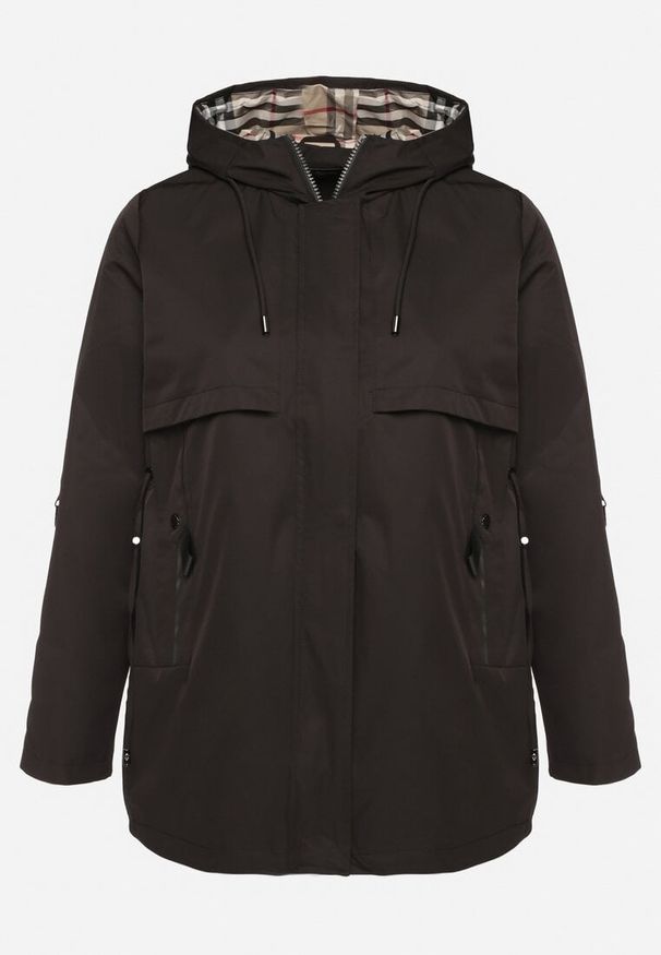Born2be - Czarna Kurtka Parka z Kapturem i Kieszeniami Eradilla. Okazja: na co dzień, na spacer. Typ kołnierza: kaptur. Kolekcja: plus size. Kolor: czarny. Długość rękawa: długi rękaw. Długość: długie. Wzór: aplikacja. Styl: klasyczny, elegancki, casual