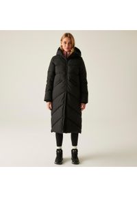 Regatta - Płaszcz damski zimowy ocieplany Ujeane. Kolor: czarny. Materiał: syntetyk, puch. Sezon: zima. Sport: turystyka piesza #1