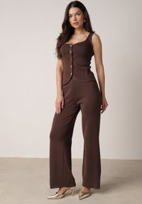 Born2be - Brązowy Dzianinowy Komplet z Wiskozą Spodnie i Bluzka na Ramiączkach Merissani. Kolor: brązowy. Materiał: dzianina, wiskoza #1