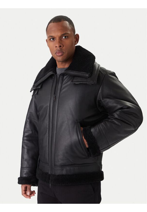 BOSS Kurtka skórzana Joglaci 50547560 Czarny Relaxed Fit. Kolor: czarny. Materiał: skóra