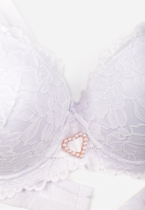 Renee - Biały Koronkowy Biustonosz Ozdobiony Cyrkoniowym Sercem Bothilei. Kolor: biały. Materiał: koronka. Wzór: aplikacja