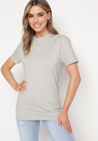 Born2be - Szara Koszulka Bawełniana o Klasycznym Kroju Xloette. Kolor: szary. Materiał: bawełna. Styl: klasyczny #7