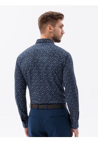 Ombre Clothing - Koszula męska z drobnym printem w listki REGULAR FIT - granatowa V7 K627 - XL. Kolor: niebieski. Materiał: bawełna, poliester, elastan. Wzór: nadruk #3