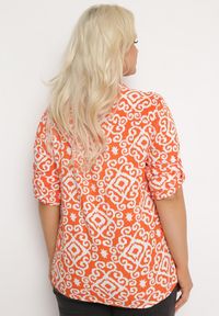 Born2be - Pomarańczowo-Biała Wiskozowa Bluzka Zapinana na Guziki w Geometryczny Print Perita. Kolor: pomarańczowy. Materiał: wiskoza. Wzór: geometria, nadruk. Sezon: lato #5