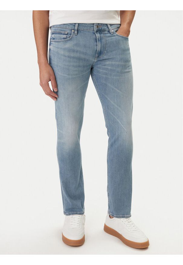 Guess Jeansy M6RAS2 D6761 Niebieski Slim Tapered Fit. Kolor: niebieski