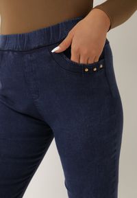 Born2be - Granatowe Spodnie Skinny Jenestren. Kolor: niebieski. Materiał: tkanina, guma. Długość: długie. Wzór: aplikacja, kolorowy #2