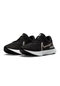 Buty do biegania Nike React Infinity Run Flyknit 3 DD3024-009 czarne. Kolor: czarny. Materiał: materiał, tkanina, syntetyk. Szerokość cholewki: normalna. Sport: bieganie