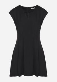 Born2be - Czarna Rozkloszowana Sukienka o Taliowanym Kroju Ellaira. Okazja: na co dzień. Kolor: czarny. Wzór: kolorowy. Styl: casual, elegancki #5