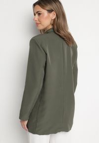 Born2be - Ciemnozielona Jednorzędowa Marynarka o Pudełkowym Kroju Selluria. Okazja: na co dzień. Kolor: zielony. Materiał: jeans. Sezon: jesień, wiosna. Styl: elegancki, casual #6