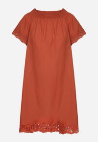 Born2be - Pomarańczowa Bawełniana Sukienka Hiszpanka z Ażurowymi Zdobieniami Filissa. Okazja: na co dzień. Typ kołnierza: dekolt hiszpanka. Kolor: pomarańczowy. Materiał: bawełna. Długość rękawa: krótki rękaw. Wzór: ażurowy, aplikacja. Typ sukienki: rozkloszowane, z odkrytymi ramionami. Styl: casual #6