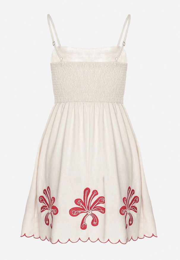 Born2be - Beżowa Sukienka z Bawełny Ozdobiona Haftem Juliorea. Okazja: na co dzień. Kolor: beżowy. Materiał: bawełna. Długość rękawa: na ramiączkach. Wzór: aplikacja, haft. Styl: elegancki, casual