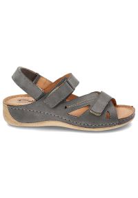 Szare Sandały Pollonus Wygodne Skórzane Buty Damskie. Okazja: na co dzień. Zapięcie: rzepy. Kolor: szary. Materiał: skóra. Sezon: lato. Styl: casual, elegancki #6