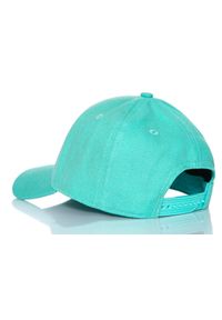 Wrangler - CZAPKA Z DASZKIEM MĘSKA WRANGLER COLOUR CAP SPECTRA GREEN W0M38U5WB. Wzór: napisy. Styl: klasyczny #6