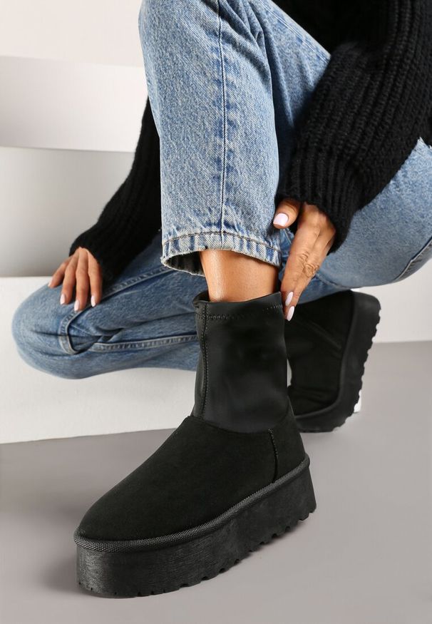 Renee - Czarne Śniegowce na Platformie z Elastyczną Cholewką Linnastra. Okazja: na co dzień. Kolor: czarny. Materiał: jeans, dzianina, puch. Szerokość cholewki: normalna. Sezon: zima, jesień. Obcas: na platformie. Styl: elegancki, casual. Wysokość obcasa: średni