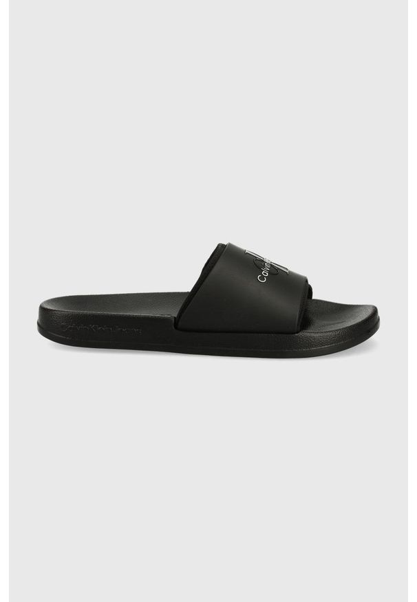 Calvin Klein Jeans klapki męskie kolor czarny. Kolor: czarny. Materiał: materiał, guma. Obcas: na obcasie. Wysokość obcasa: niski