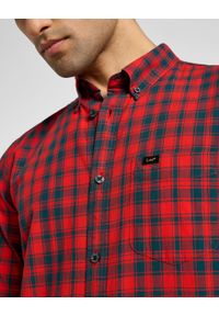 Lee - MESKA KOSZULA LEE BUTTON DOWN RED 112355643. Typ kołnierza: button down #4