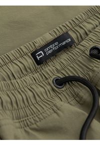 Ombre Clothing - Męskie spodnie JOGGERY z zapinanymi kieszeniami cargo - jasnooliwkowe V1 - Rozmiar: S. Kolor: oliwkowy. Materiał: guma, tkanina, elastan, bawełna. Wzór: nadruk #10