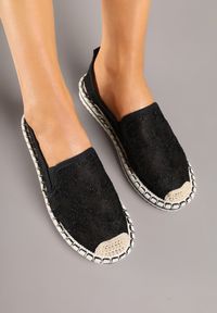 Renee - Czarne Espadryle z Ozdobną Plecionką Eranoria. Kolor: czarny. Obcas: na płaskiej podeszwie. Styl: elegancki