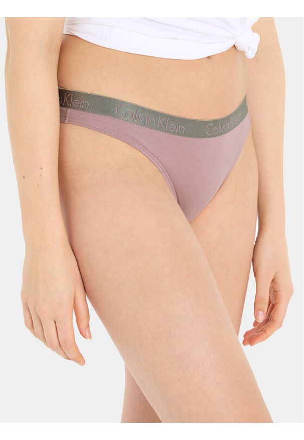 Calvin Klein Underwear Stringi 000QD3539E Fioletowy. Kolor: fioletowy. Materiał: bawełna